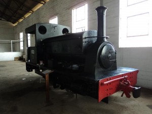 "Nellie", la locomotora centenaria construida en Leeds en 1915 por Manning Wardle. Foto: Museo Ferroviario Nacional de Sierra Leona.