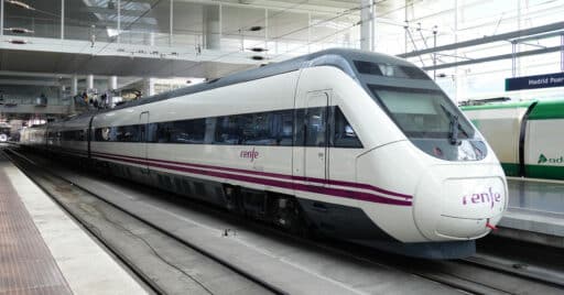 Renfe cancelará 310 trenes de Media y Larga Distancia durante la huelga del 9 de febrero de 2024. RICARD CODINA.